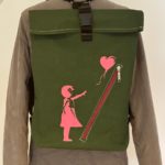 Upcycling-Taschen von Doris Beins aus alten Schläuchen, Turnmatten und Werbebannern