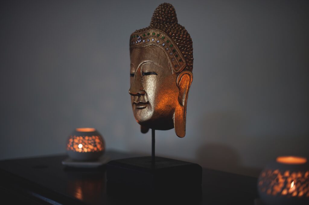 Wellness. Buddha-Kopf. Die Bali Therme als Arbeitgeber