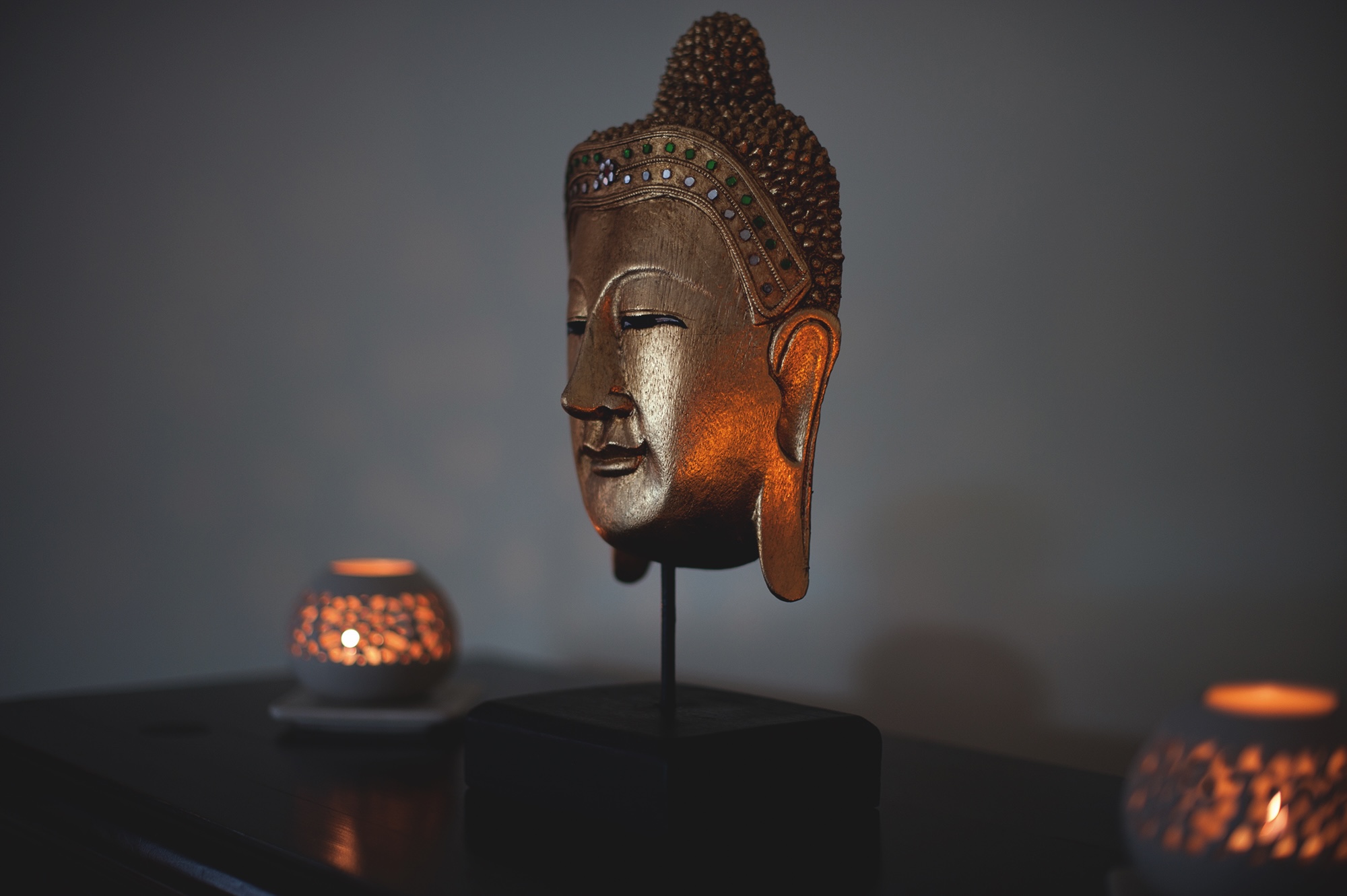 Wellness. Buddha-Kopf. Die Bali Therme als Arbeitgeber