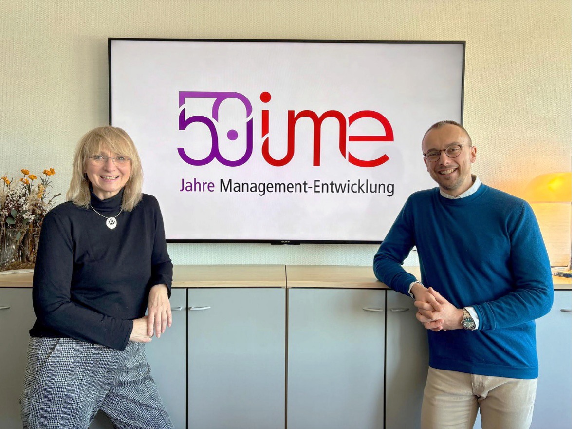 Marion Schopen und Stephan Labrenz, Geschäftsführer des ime Instituts für Management-Entwicklung in Bielefeld.